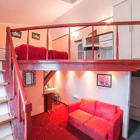 La Fontaine Lägenhetshotell Kraków