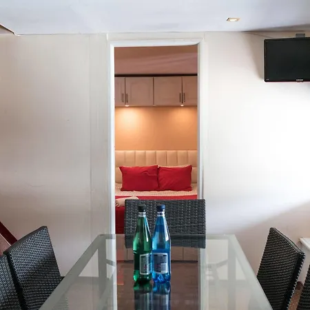 Lägenhetshotell La Fontaine