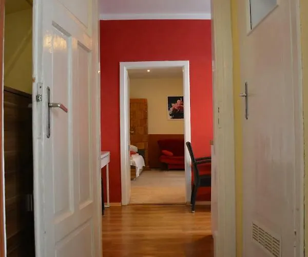 アパートホテル La Fontaine