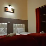 La Fontaine 아파트호텔 3*