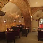 La Fontaine Aparthotel