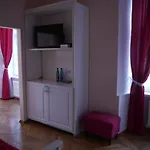 La Fontaine Aparthotel 3*
