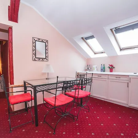 Apart Otel La Fontaine 3*