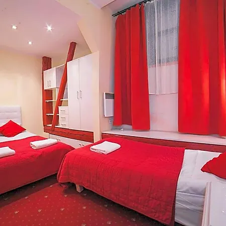 La Fontaine Apartahotel