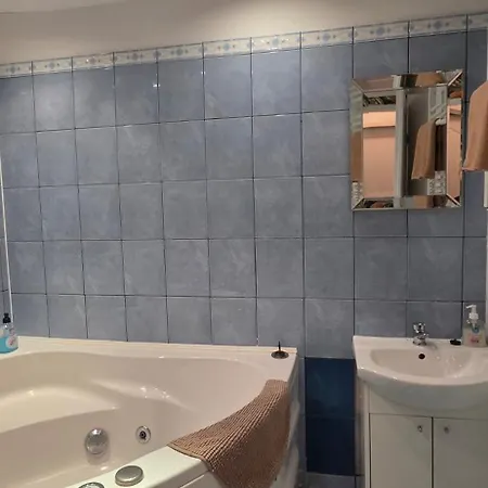Ξενοδοχείο με διαμερίσματα La Fontaine 3*